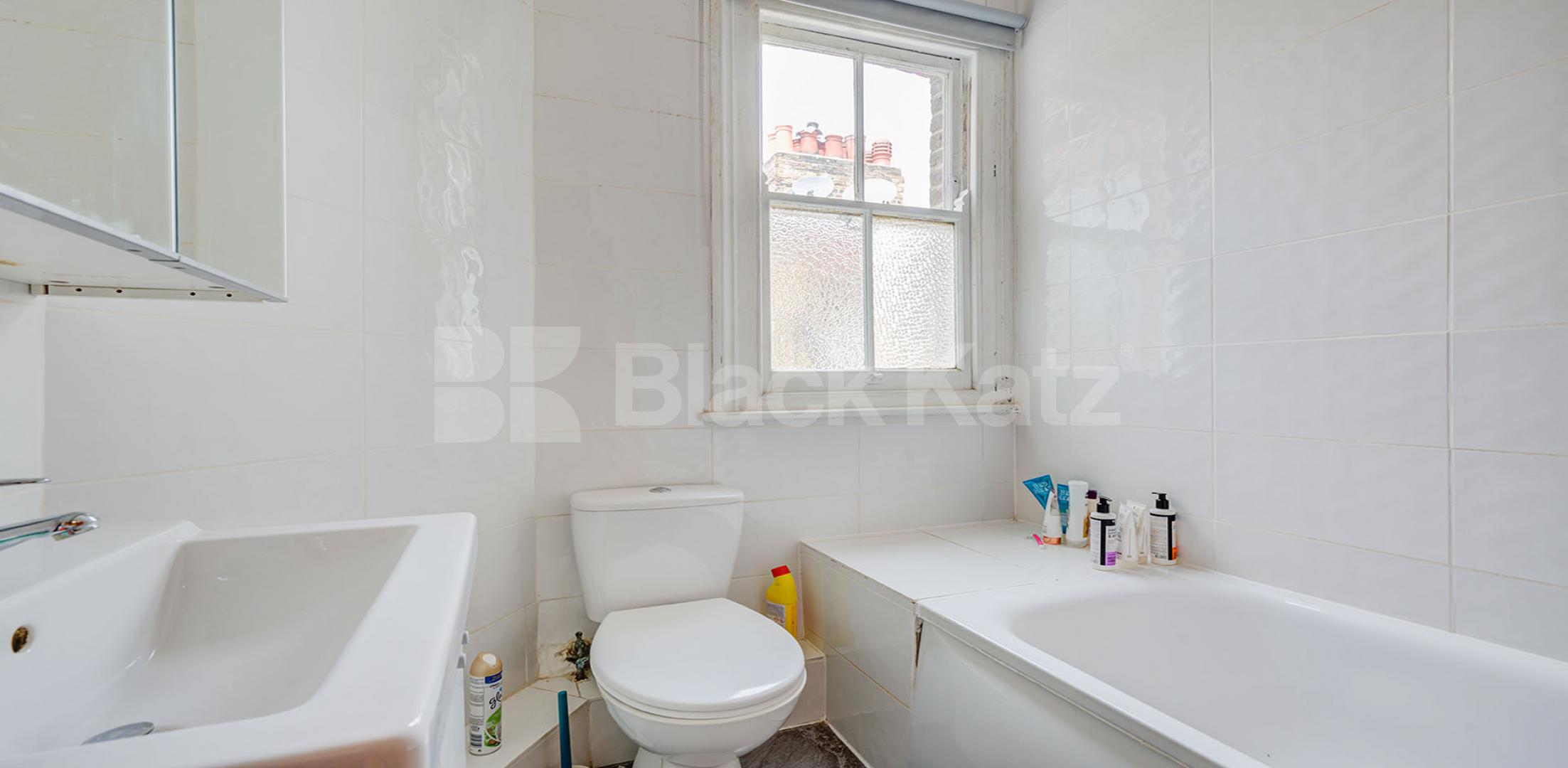 Fantastic two bed set within a private mansion block in Maida Vale  Widley Road, MAIDA VALE